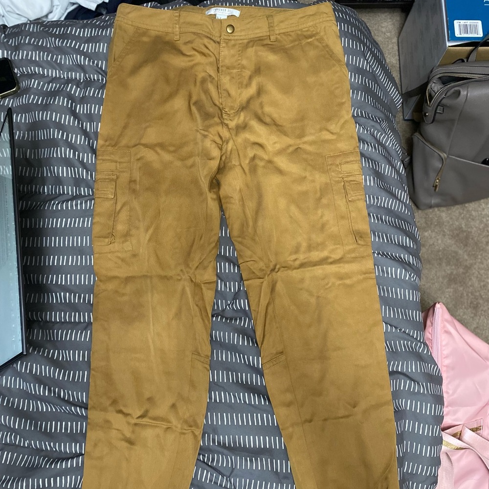 Comfortable Khaki Cargo Pants
